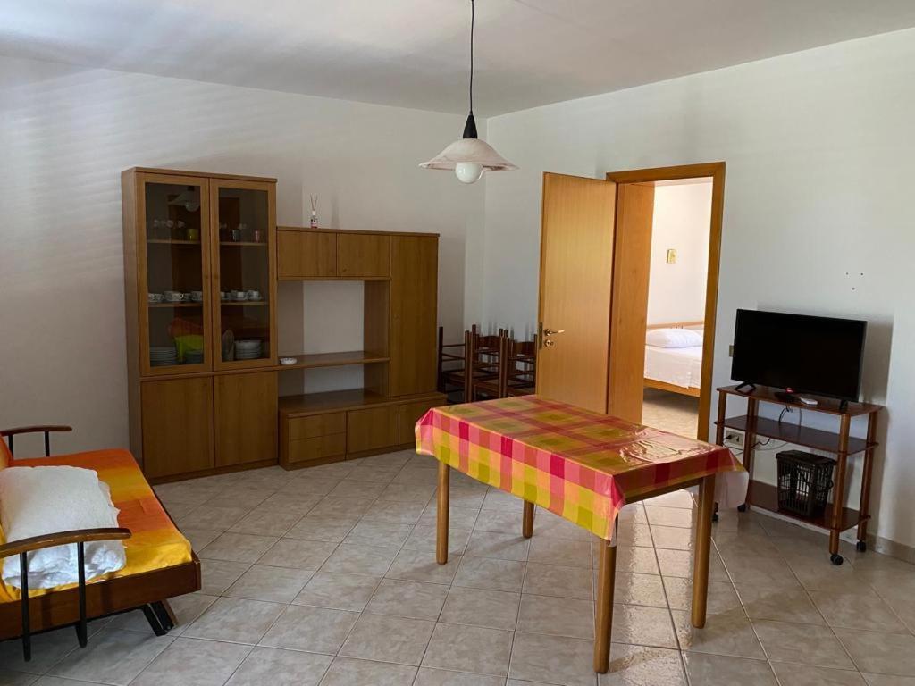 Casa Vacanze Foce Varano Apartamento Exterior foto